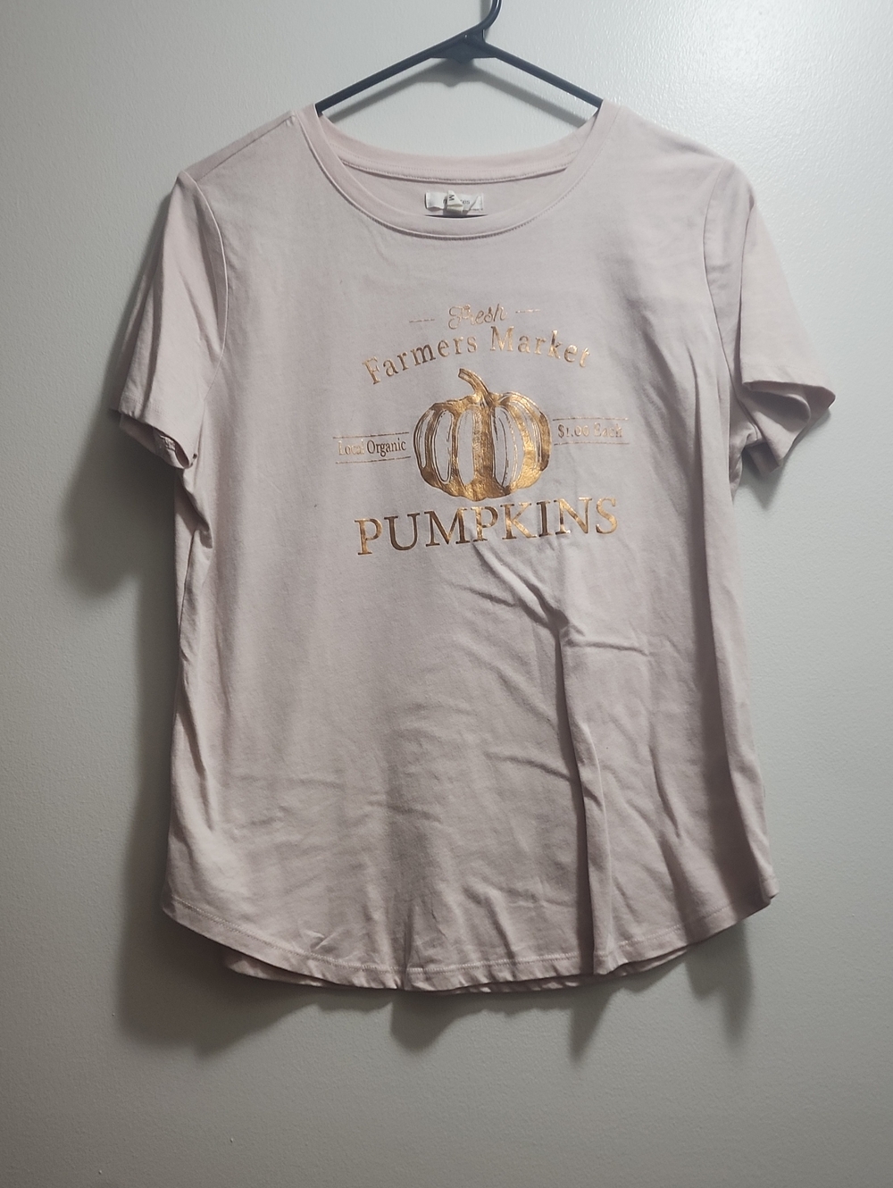 Maurices Light Pink Short Sleeve Tee with Gold Pumpkin Foil